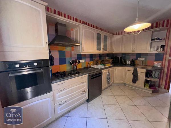 Maison à louer 6 pièces 147.62m² Genay (69730)
