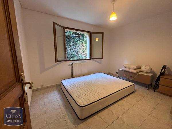Maison à louer 6 pièces 147.62m² Genay (69730)
