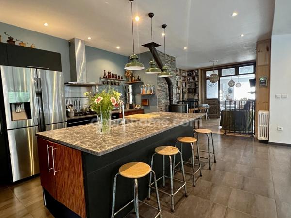 Maison semi-mitoyenne 5 chambres dont 2 en rdc