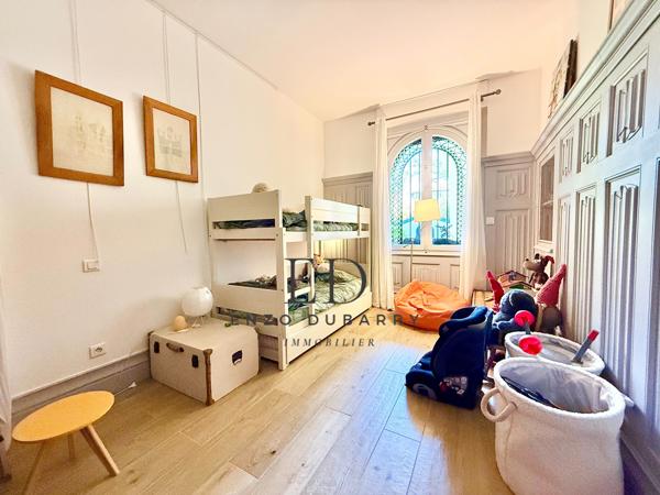 Appartement 5 pièces - 167 m² Bien prestige