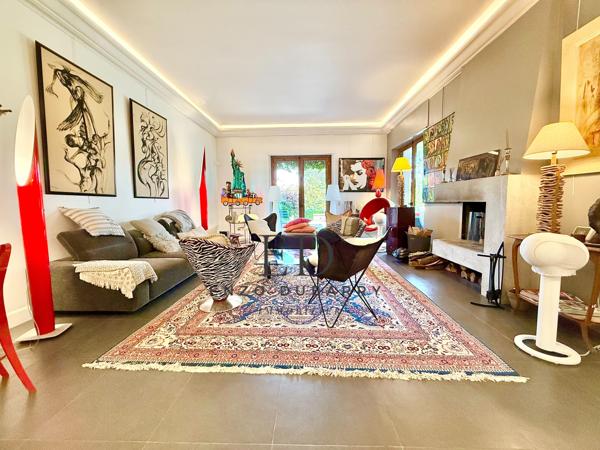 Appartement 5 pièces - 167 m² Bien prestige