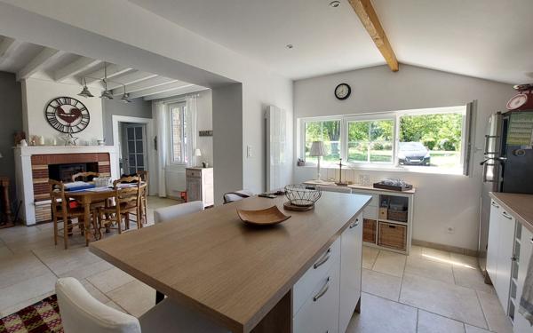 Maison à vendre    4 pièces • 94 m2 Thomer-la-Sôgne