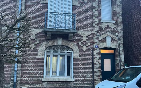 Maison à vendre    3 pièces • 118 m2 La Fère