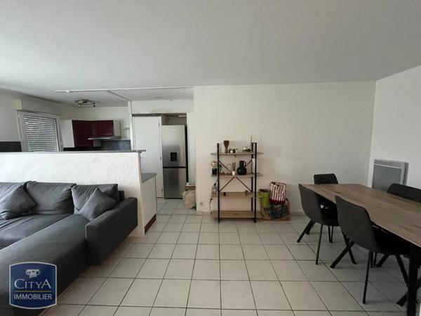 Appartement à louer 2 pièces 47.66m² Joué-lès-Tours (37300)