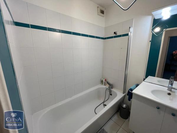 Appartement à louer 2 pièces 47.66m² Joué-lès-Tours (37300)