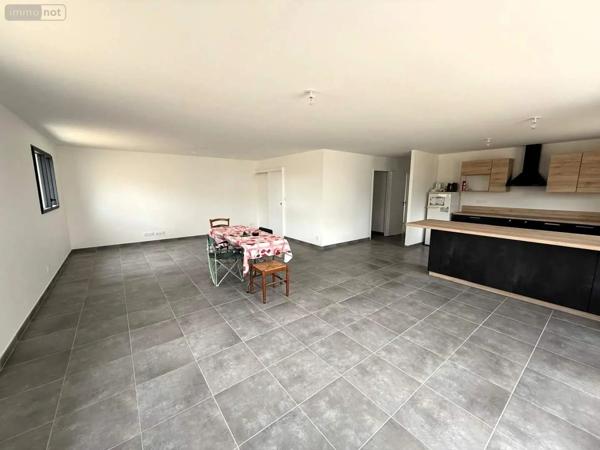 Location - Maison Châteaubourg 35220 5 pièces 119 m 2 526 m 2