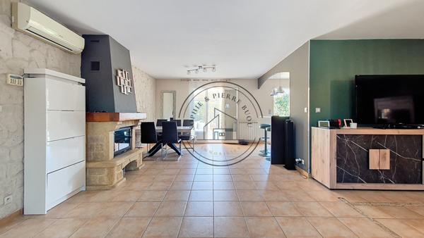 Cavaillon (84300) Cavaillon – Maison familiale avec piscine et cinq chambres, en périphérie de la ville