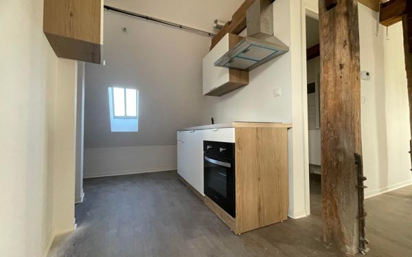 Appartement à louer    1 pièce •  Laon