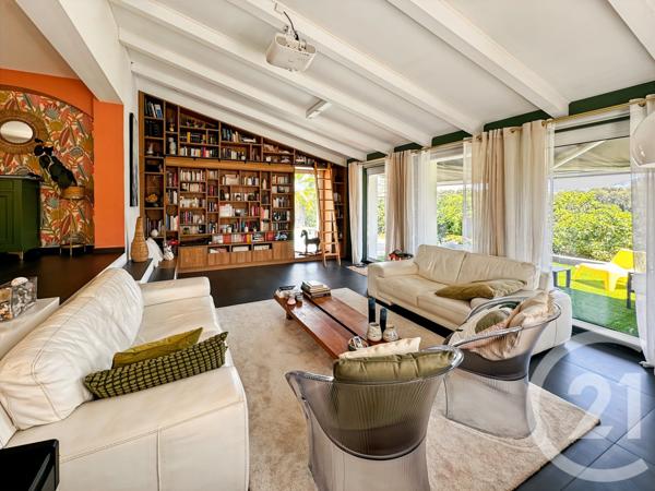 Maison à vendre  5 pièces - 136,22 m2 MARSEILLE - 13011