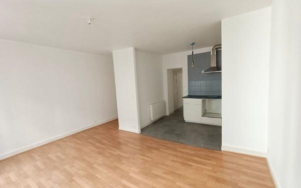 Appartement à vendre    2 pièces • 46,05 m2 Paris 11