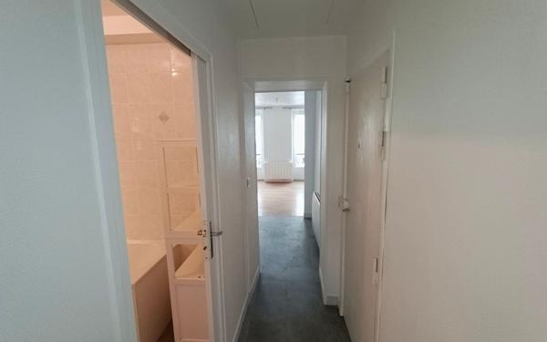 Appartement à vendre    2 pièces • 46,05 m2 Paris 11