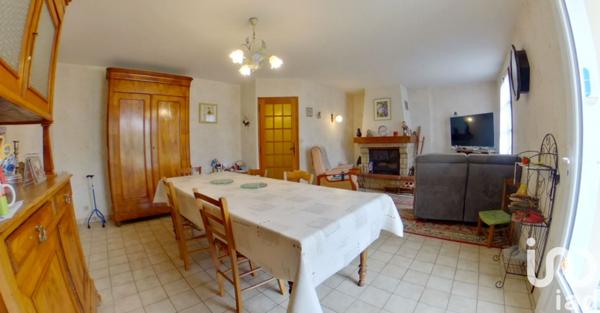 House for sale 5 rooms 92 m² Andouillé