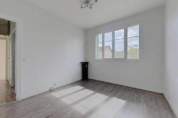 2 pièces lumineux, plein centre