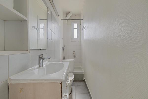 2 pièces lumineux, plein centre