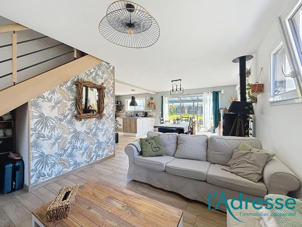 Maison récente avec vie de plain pied à Nuillé sur Vicoin