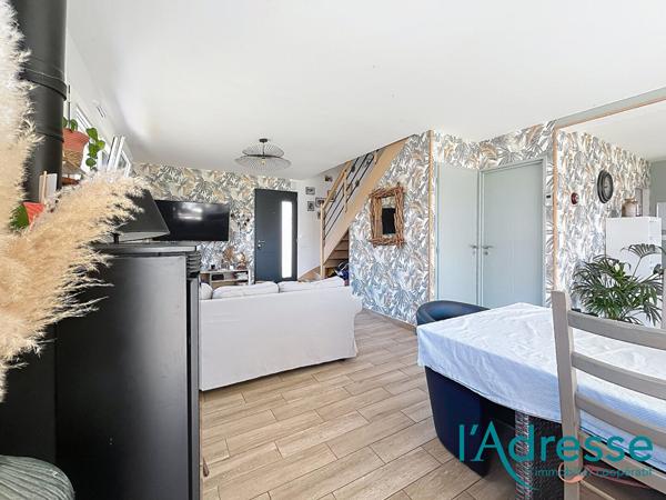 Maison récente avec vie de plain pied à Nuillé sur Vicoin