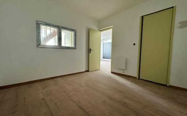 Appartement à vendre    8 pièces •  Jonzac