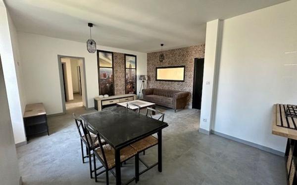 Appartement à vendre    8 pièces •  Jonzac