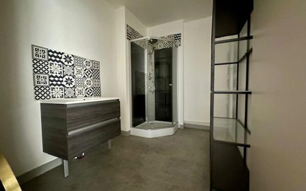 Appartement à vendre    8 pièces •  Jonzac
