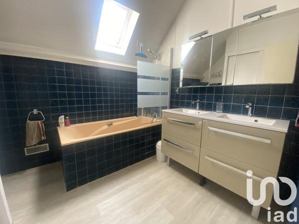 House for sale 8 rooms 217 m² La Flèche