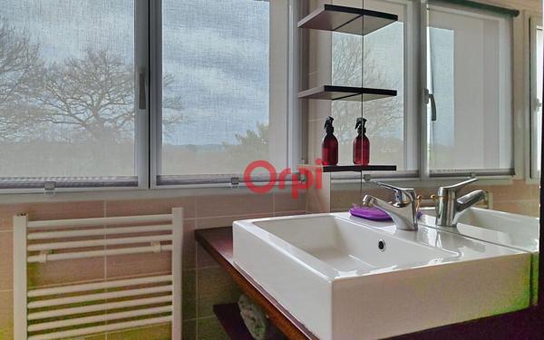 Maison à vendre    5 pièces •  Elven