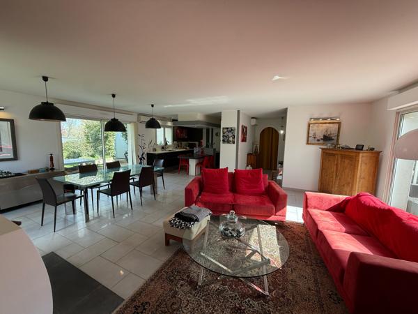 Maison 6 pièce(s) 4 chambre(s) 170 m²