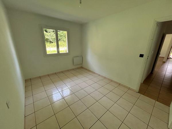 A vendre Maison plain-pied Saint Martin d'Oney 3 chambres carport terrasse