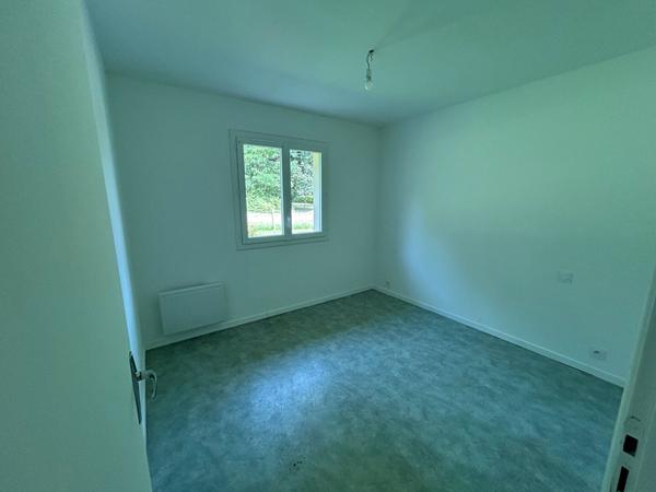 A vendre Maison plain-pied Saint Martin d'Oney 3 chambres carport terrasse