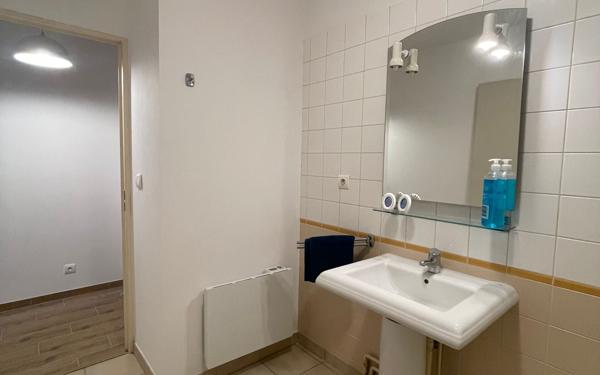 Appartement à louer    1 pièce • 24,46 m2 Étréchy