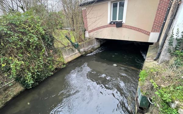 Appartement à louer    1 pièce • 24,46 m2 Étréchy