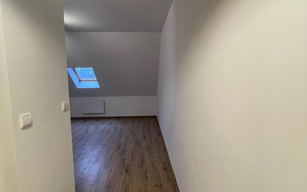 Appartement à louer    1 pièce • 24,46 m2 Étréchy