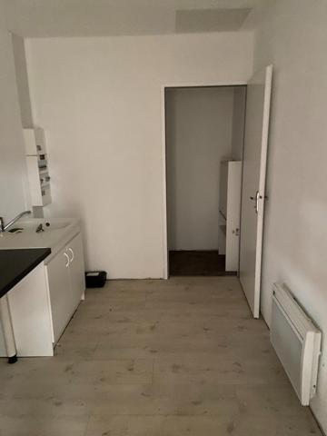 Local 1200 M² - Beauvoir Sur Mer (85)