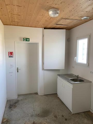 Local 1200 M² - Beauvoir Sur Mer (85)