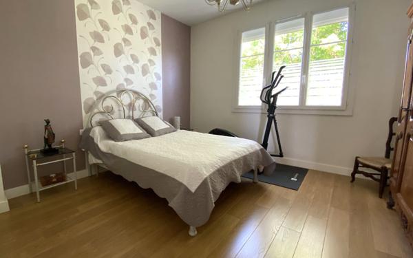 Maison à vendre    6 pièces •    Le Passage