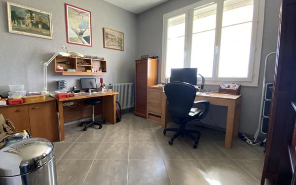 Maison à vendre    6 pièces •    Le Passage