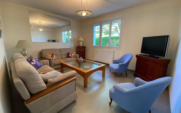 Maison à vendre    6 pièces •    Le Passage