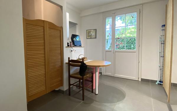 Maison à vendre    6 pièces •    Le Passage