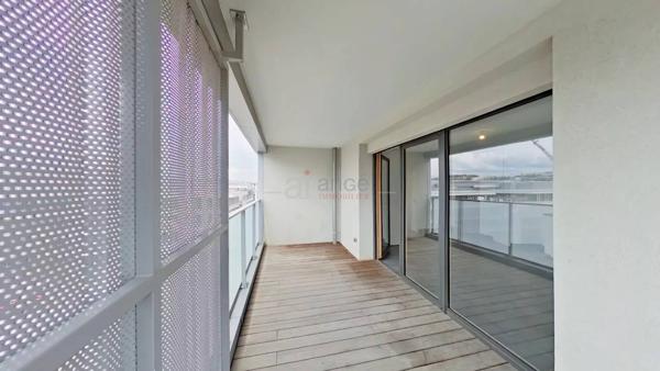 Vente immobilière : Appartement à Lyon 7ème  2 pièces 44.93 m² 243 600 €- Angé Immobilier Lyon.