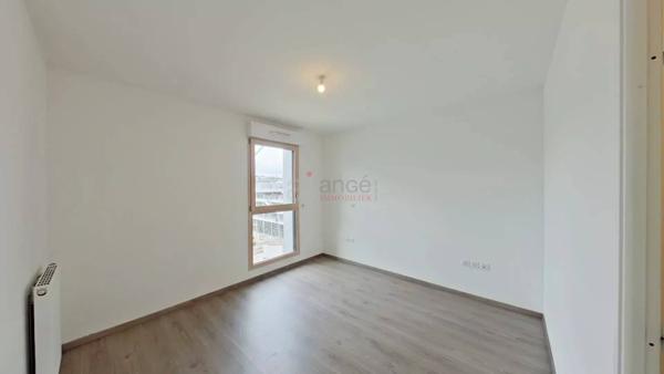 Vente immobilière : Appartement à Lyon 7ème  2 pièces 44.93 m² 243 600 €- Angé Immobilier Lyon.