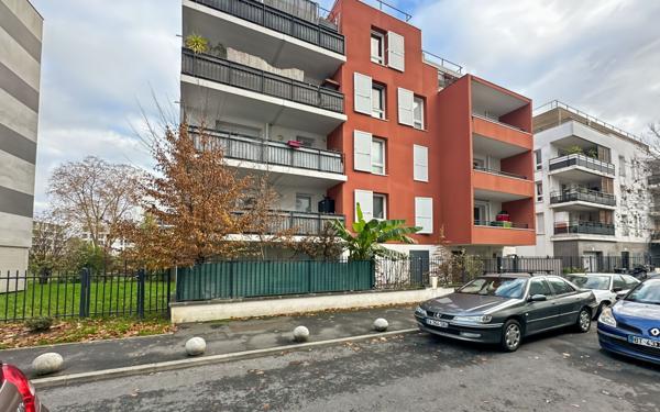 Appartement à vendre    4 pièces • 75,40 m2 Bondy