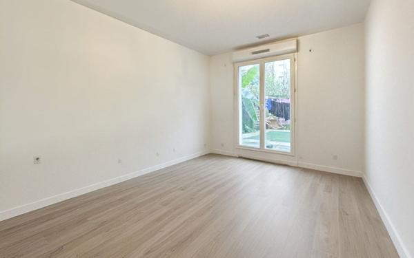 Appartement à vendre    4 pièces • 75,40 m2 Bondy