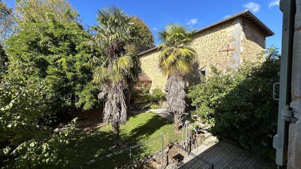 Maison 8 pièces - 553 m²