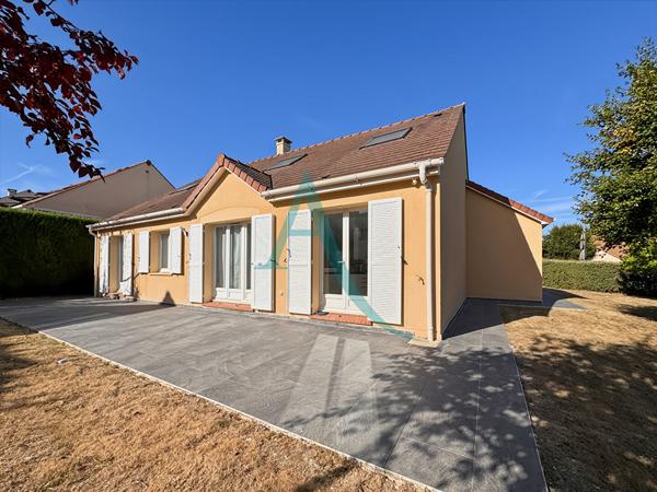 Maison Familiale de plain-pied avec combles aménagés 6 pièces Ormoy