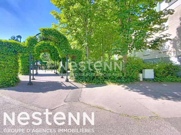 A vendre, Dernier étage !Plan de Troux Montigny le Btx 4 pièces box et cave en s/sol.