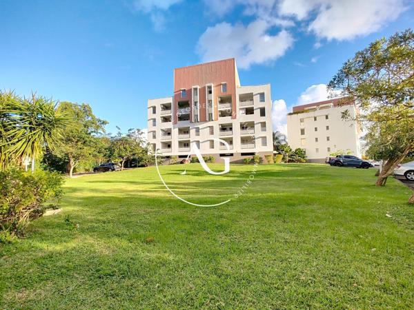 Appartement T3 avec loggia - Étang Z'Abricots - Fort-de-France