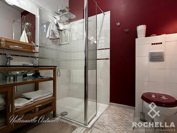 MAISON EN PIERRE ST JEAN D'ANGELY