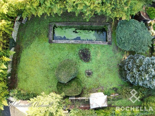 MAISON EN PIERRE ST JEAN D'ANGELY