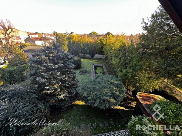 MAISON EN PIERRE ST JEAN D'ANGELY