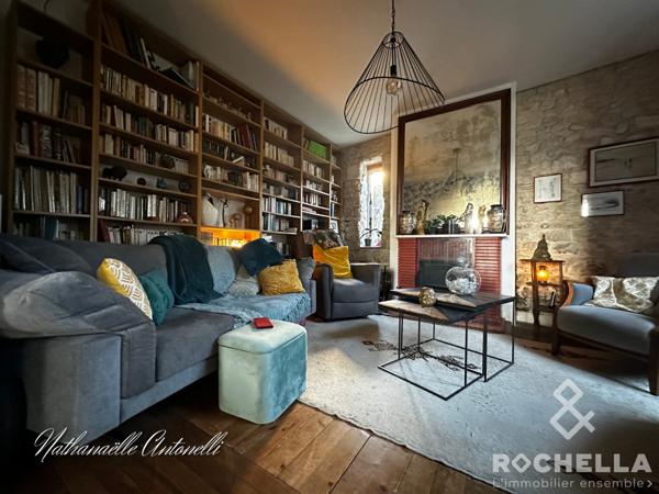 MAISON EN PIERRE ST JEAN D'ANGELY