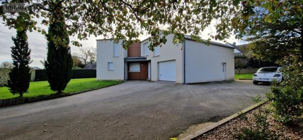 Maison à vendre à Pontivy dans le Morbihan (56300), ref : 56062-2155